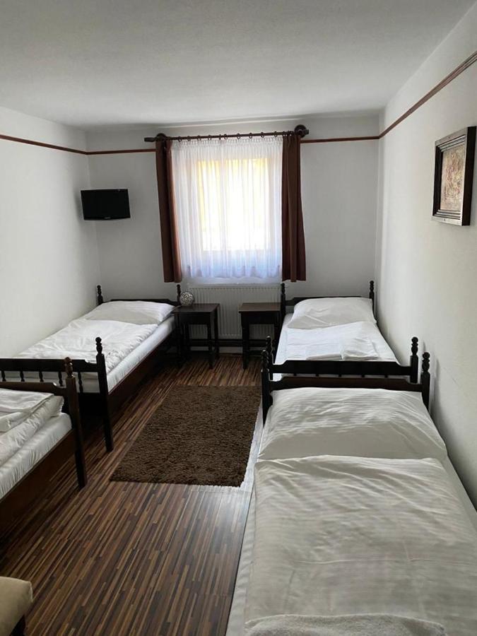 Motel M Malacky Zewnętrze zdjęcie