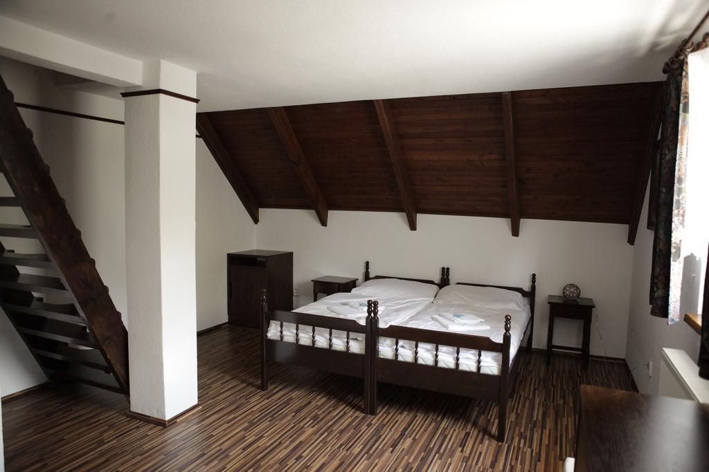 Motel M Malacky Pokój zdjęcie